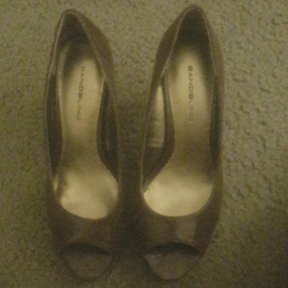 Leather brown heels
